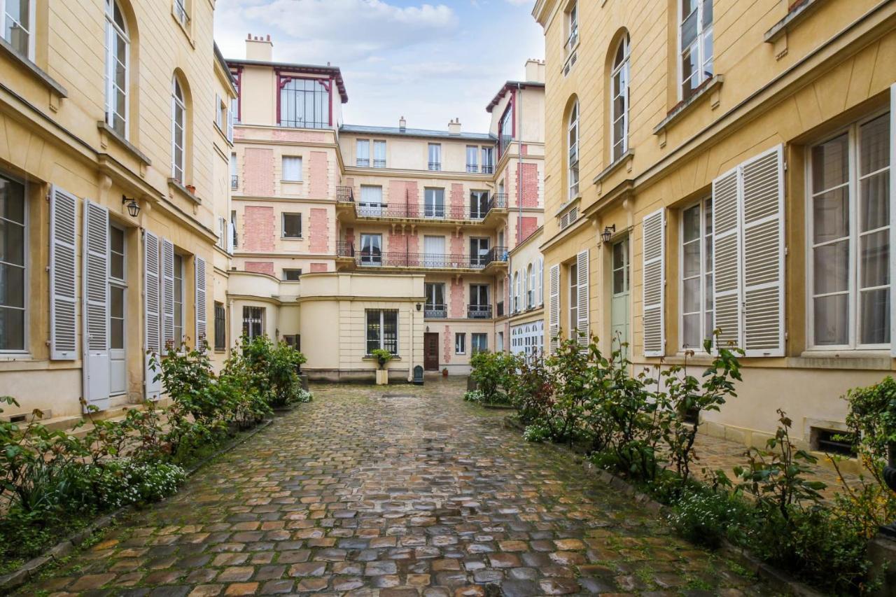 Studio Des Carrosses - Welkeys Apartment Versailles Luaran gambar